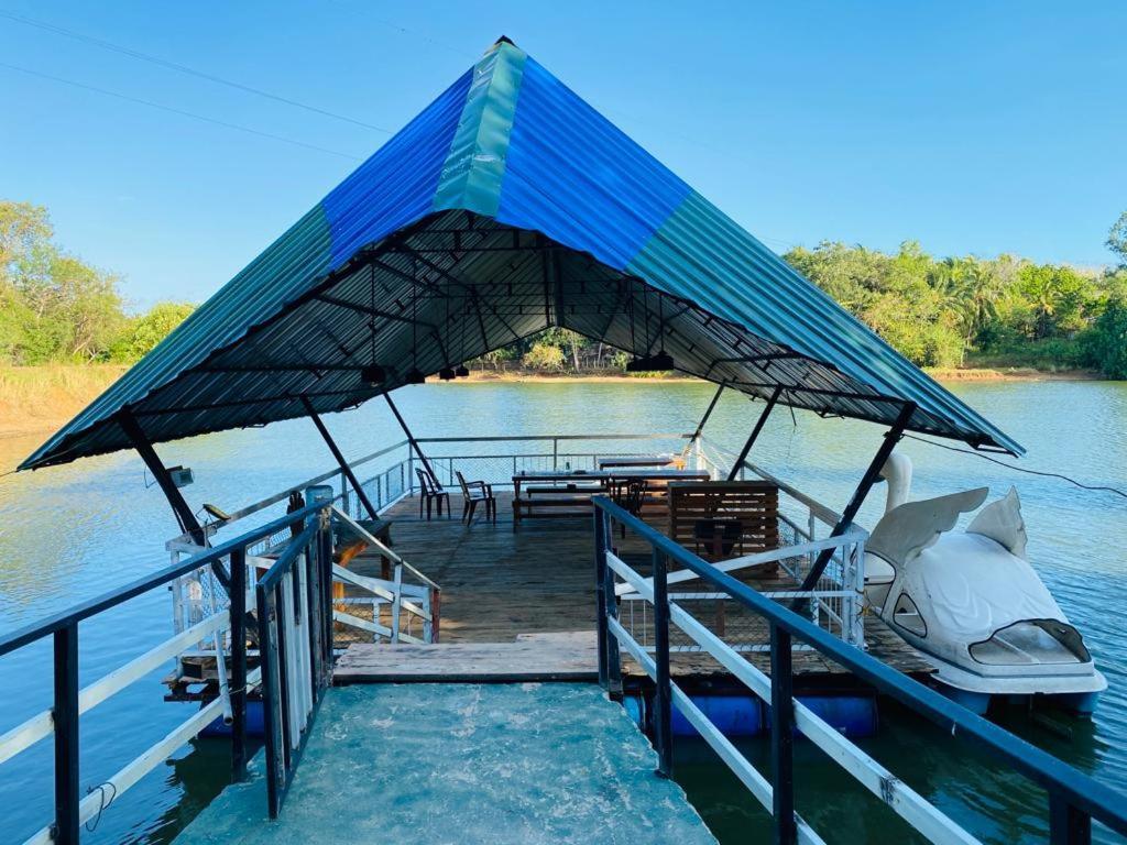 Pelican Lake Udawalawe Luaran gambar